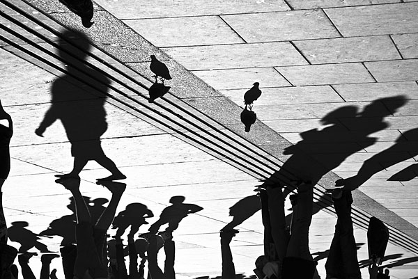 London Street Photography Workshop Trafalgar silhouettes Aldona Kmiec Photography Ballarat Melbourne-Sydney-London