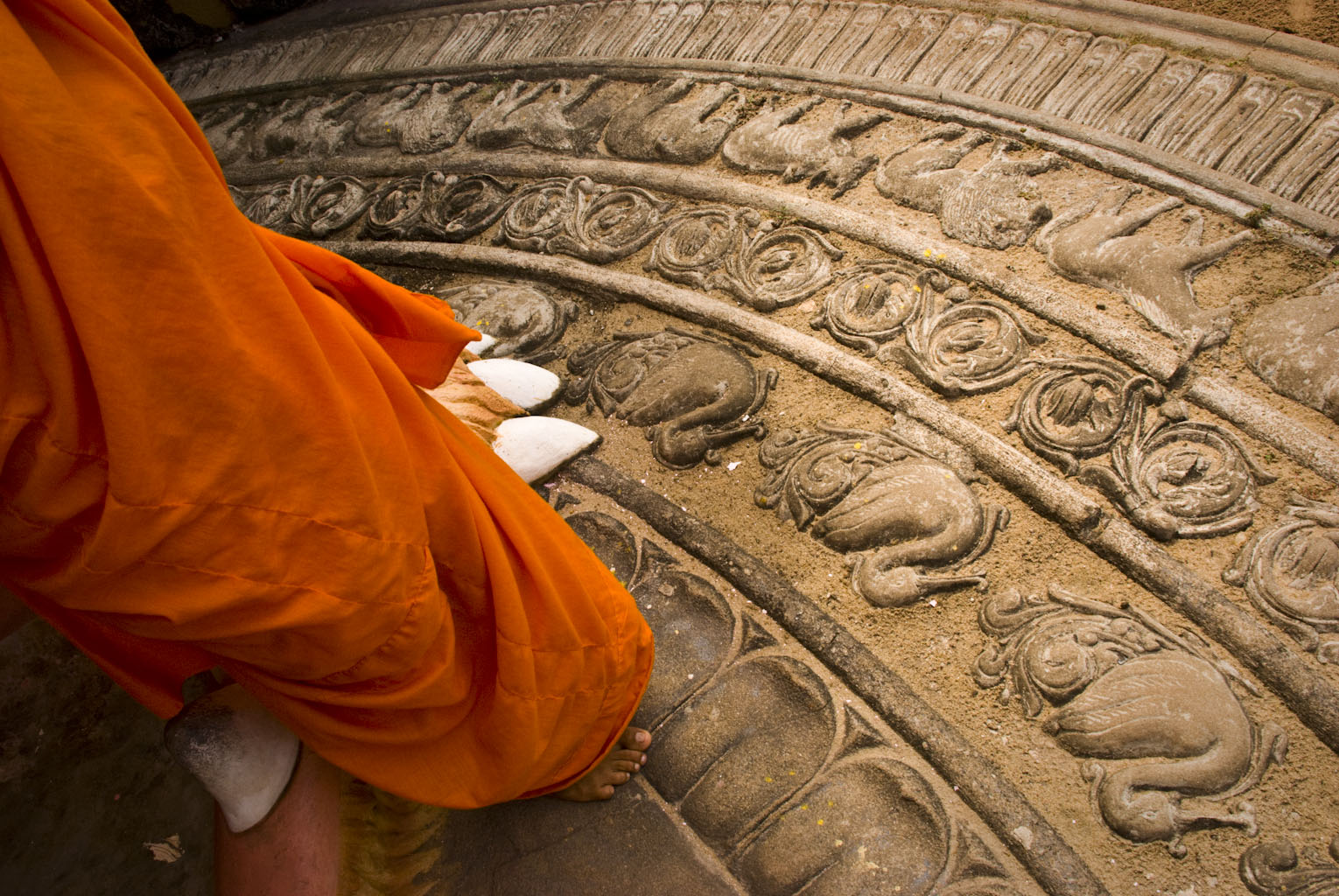 Monks Feet Kelaniya Raja Maha Vihara Buddhist temple, Negombo Sri Lanka Photo: Aldona Kmiec