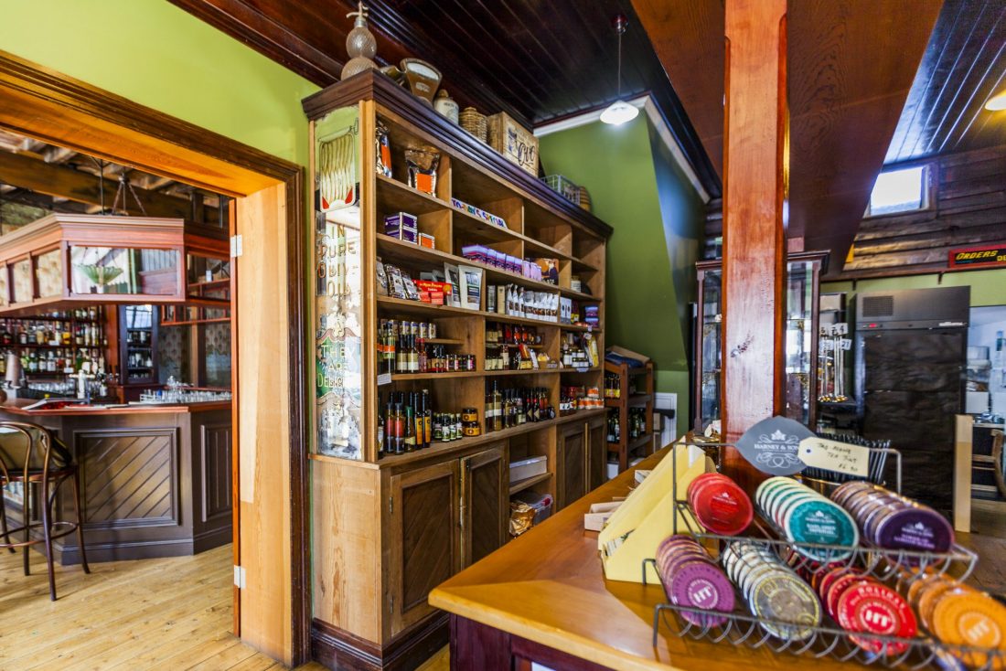 Main Bar Ballarat interior bar view_Aldona Kmiec Editorial Photography